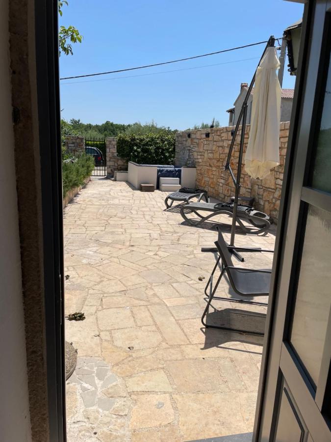 Holiday Home Ava1 With Pool & Holiday Home Ava2 With Whirlpool 바데르나 외부 사진